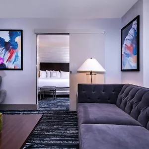 4* מלון Fairfield By Marriott Manhattan Times Square